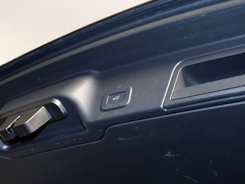 Used 2024 Land Rover Range Rover Evoque Dynamic SE image 27