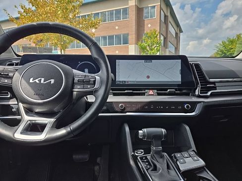 Certified 2025 Kia Sportage SX AWD/4WD image 38
