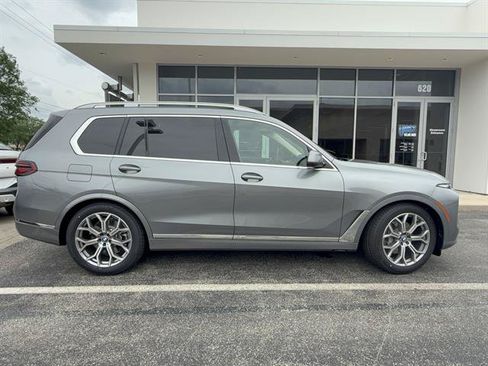 New 2026 BMW X7 xDrive40i AWD/4WD image 2