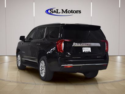 Used 2024 GMC Yukon SLT w/ SLT Premium Package