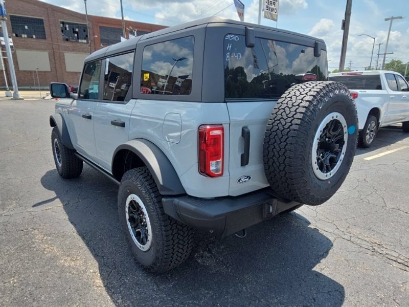 New 2026 Ford Bronco Big Bend w/ Black Diamond Package AWD/4WD image 5