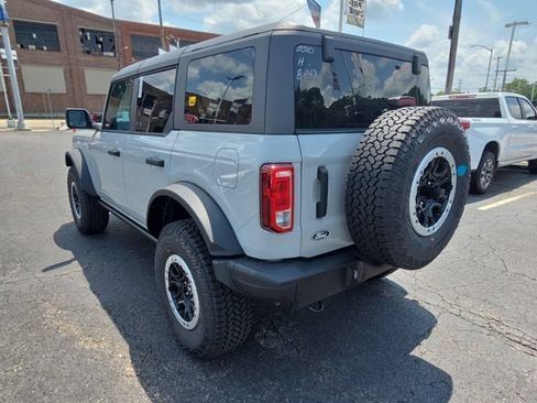 New 2026 Ford Bronco Big Bend w/ Black Diamond Package AWD/4WD image 5