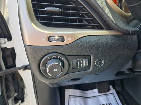 Used 2018 Jeep Cherokee Limited w/ High Altitude Package AWD/4WD image 15