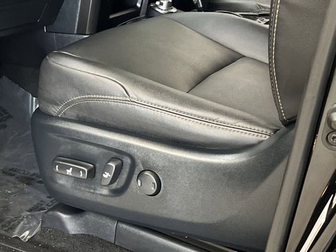 Used 2023 Toyota 4Runner 40th Anniversary SE AWD/4WD image 13