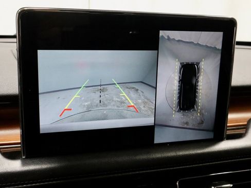 Used 2020 Lincoln Aviator Reserve w/ Equipment Group 201A image 3