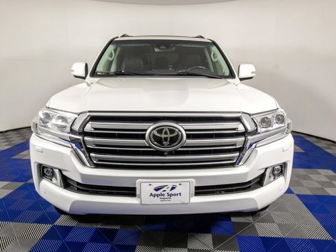 Used 2019 Toyota Land Cruiser AWD/4WD image 3