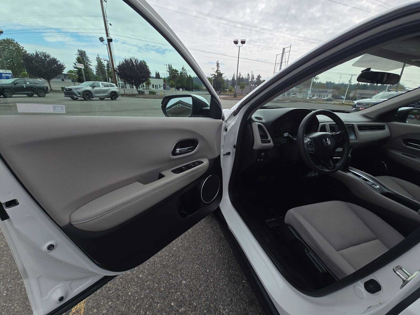 Used 2018 Honda HR-V EX image 20