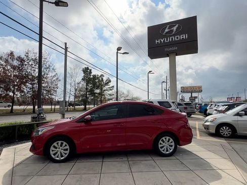 Used 2022 Hyundai Accent SE w/ Cargo Package image 4