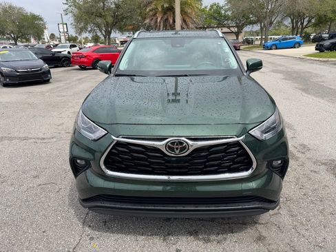 Used 2023 Toyota Highlander Limited FWD image 14