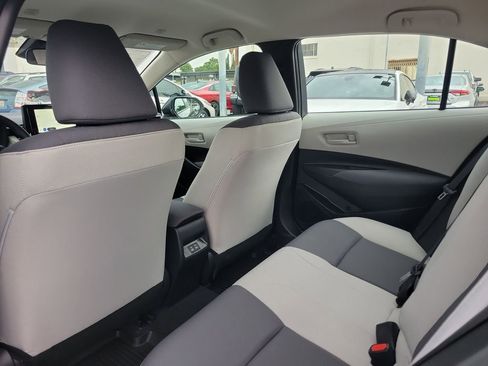Used 2025 Toyota Corolla LE image 14
