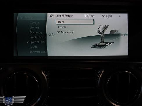 Used 2017 Rolls-Royce Dawn RWD image 31