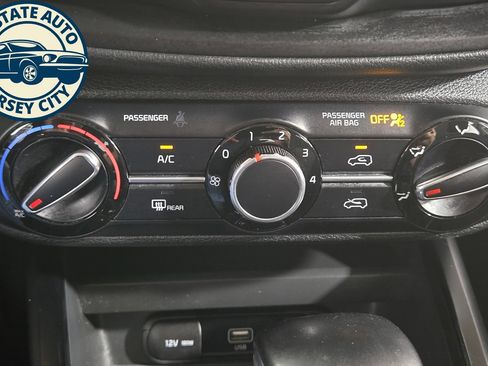 Used 2020 Kia Soul GT-Line FWD image 15