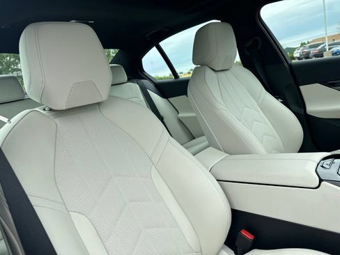 New 2026 BMW 530i xDrive w/ Premium Package AWD/4WD image 25