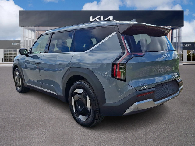 Used 2024 Kia EV9 Wind AWD/4WD image 4