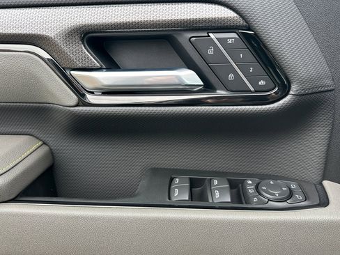 New 2026 Chevrolet Silverado 2500 ZR2 image 9