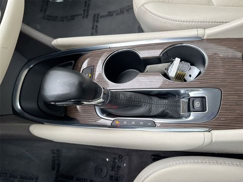 Used 2024 Chevrolet Malibu LT image 22