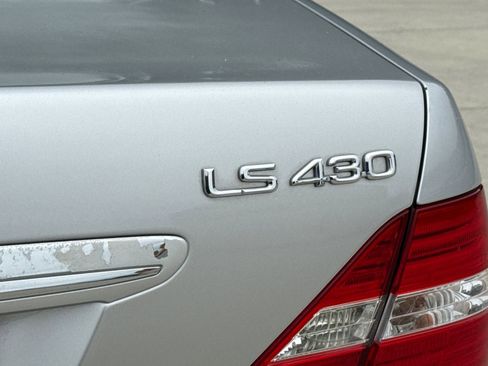 Used 2005 Lexus LS 430 RWD image 12
