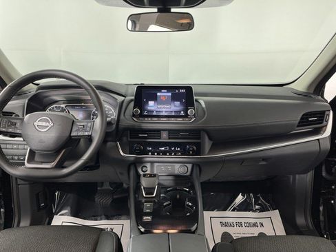 Used 2026 Nissan Rogue SV FWD image 34