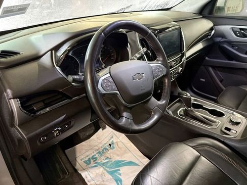 Used 2020 Chevrolet Traverse RS image 8