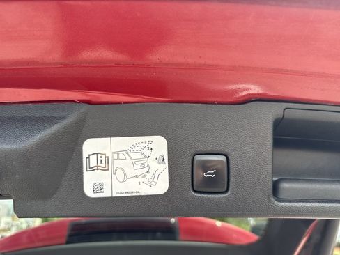 Used 2020 Ford Escape SEL AWD/4WD image 16