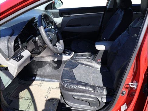 Used 2019 Hyundai Elantra SEL image 13