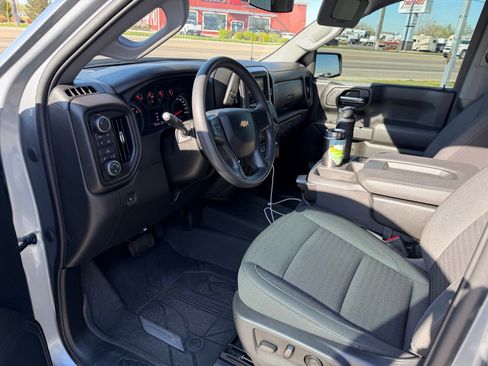 Used 2023 Chevrolet Silverado 1500 Custom image 16