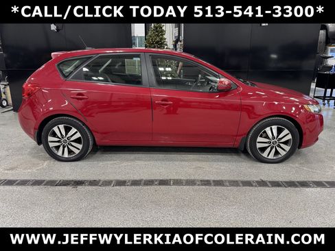 Used 2013 Kia Forte EX image 2