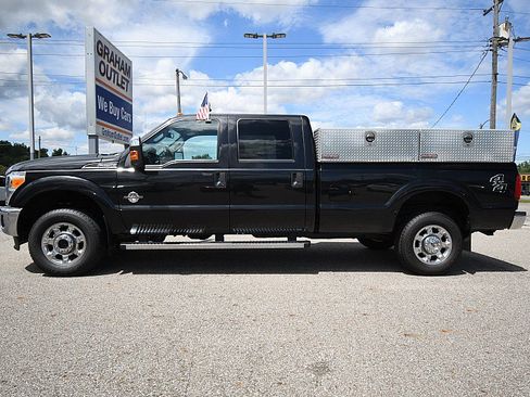 Used 2015 Ford F250 XLT w/ XLT Premium Package AWD/4WD image 4