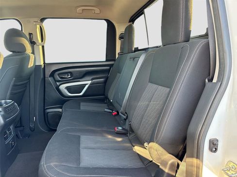 Used 2017 Nissan Titan SV image 26