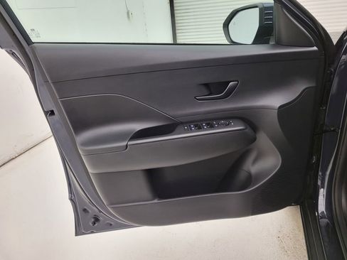 Used 2025 Hyundai Kona SEL image 22