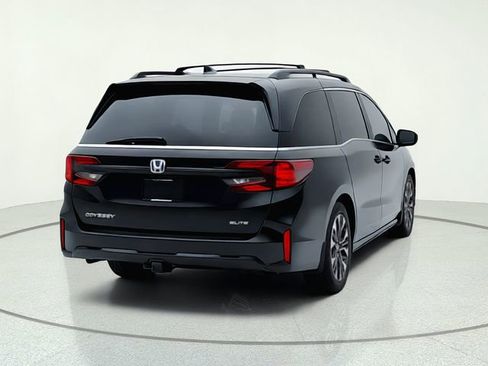 Used 2025 Honda Odyssey Elite image 5