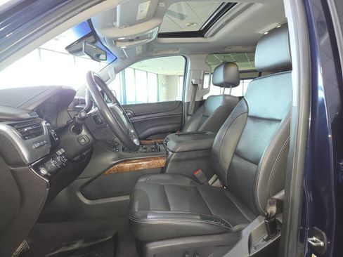 Used 2019 Chevrolet Tahoe Premier w/ Max Trailering Package AWD/4WD image 18
