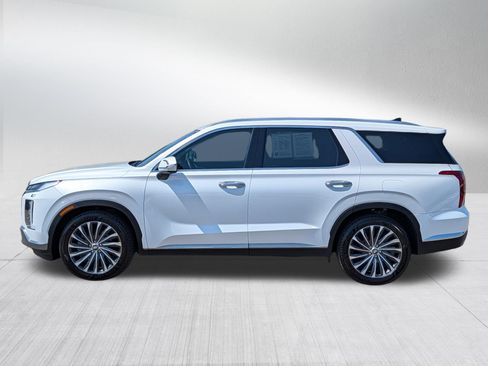 Certified 2023 Hyundai Palisade Limited w/ Cargo Package AWD/4WD image 4