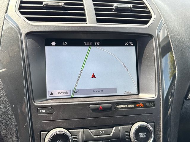 Used 2019 Ford Explorer XLT w/ Equipment Group 202A FWD image 26