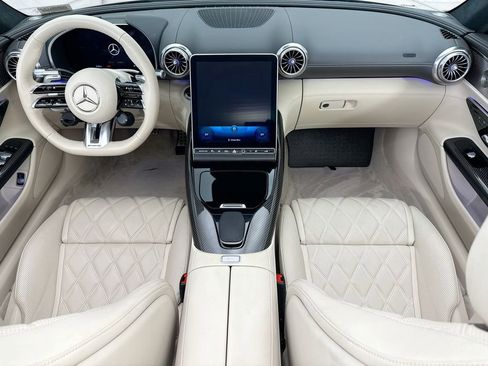 Used 2022 Mercedes-Benz SL 55 AMG 4MATIC image 21