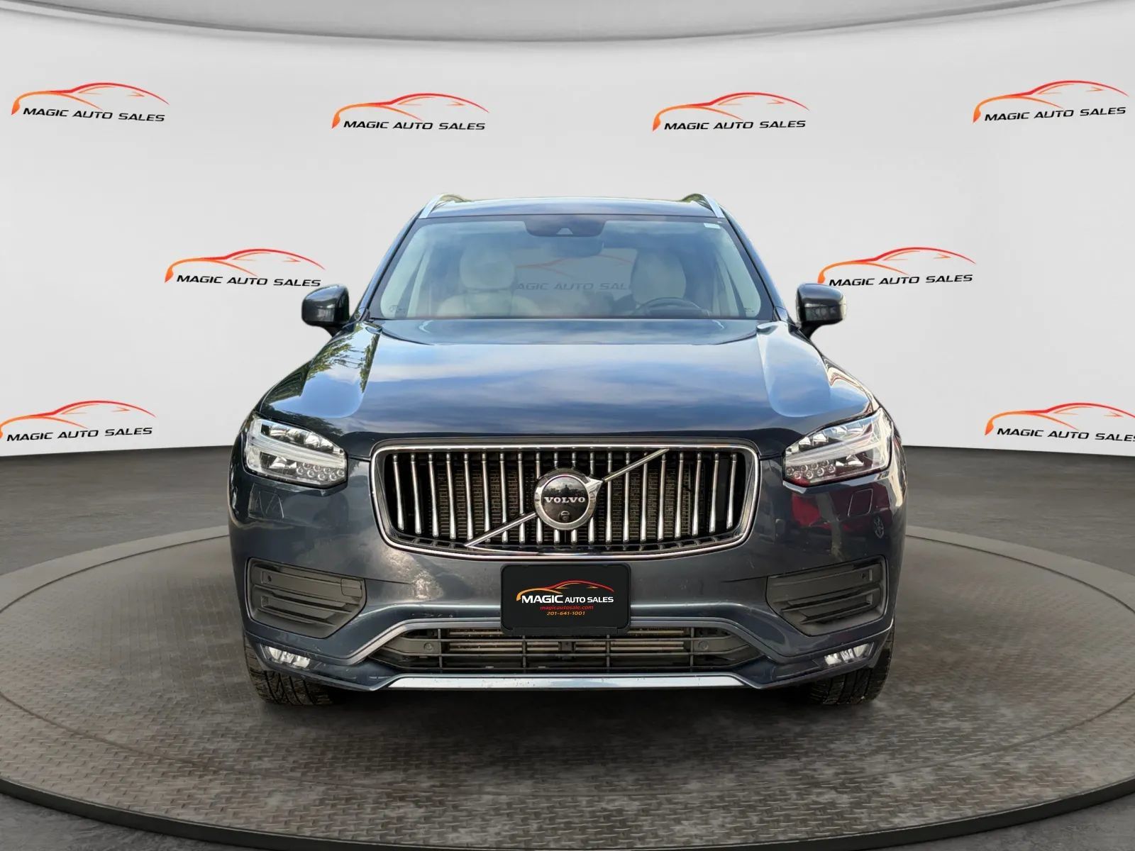 Used 2021 Volvo XC90 T6 Momentum w/ Advanced Package AWD/4WD image 3