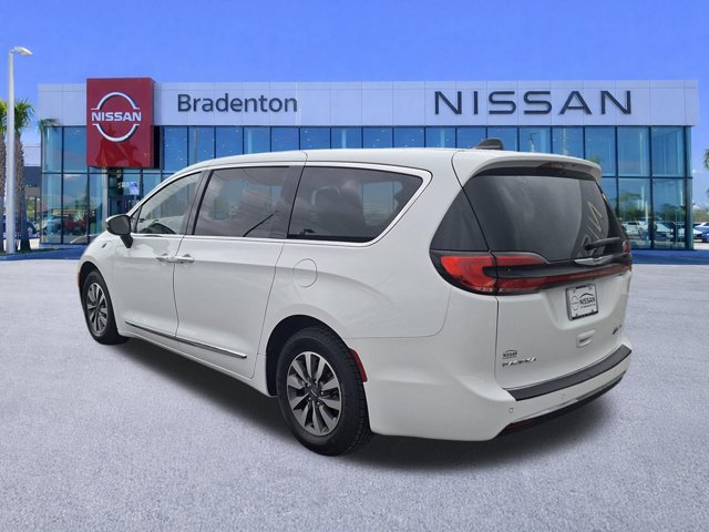 Used 2023 Chrysler Pacifica Limited FWD image 7