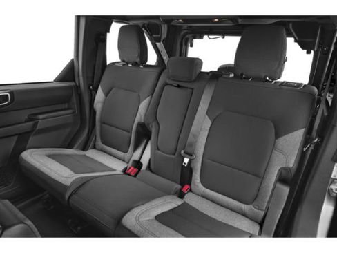 New 2025 Ford Bronco 4-Door image 37