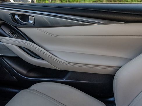 Used 2017 INFINITI Q60 3.0t w/ Premium Plus Package 3.0T image 23