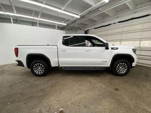 Used 2022 GMC Sierra 1500 AT4 w/ AT4 Preferred Package image 7
