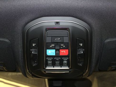New 2026 Jeep Grand Cherokee Limited w/ Limited Altitude Package AWD/4WD image 24