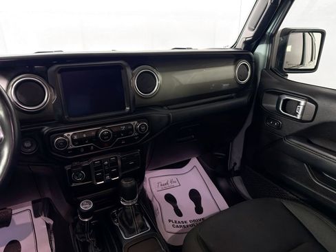 Used 2023 Jeep Wrangler Sahara w/ Cold Weather Group image 23