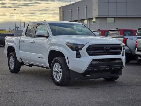 New 2026 Toyota Tacoma SR5 image 7