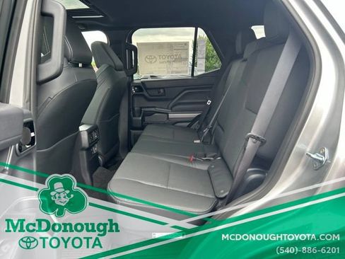 New 2026 Toyota 4Runner TRD Off-Road Premium w/ Tow Technology Package AWD/4WD image 10