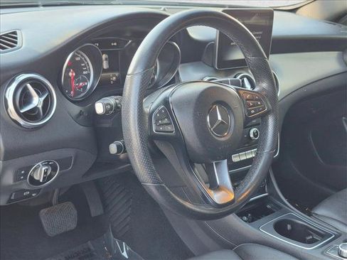 Used 2019 Mercedes-Benz GLA 250 image 10