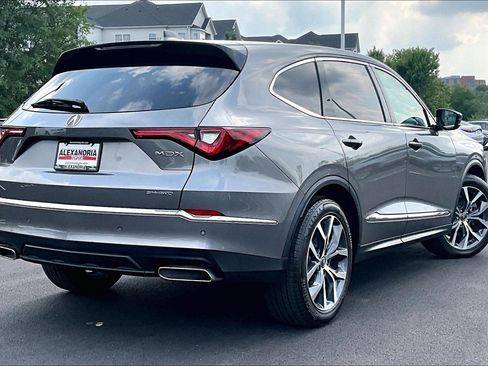 Used 2023 Acura MDX SH-AWD w/ Technology Package image 12