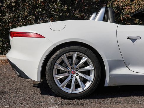 Used 2017 Jaguar F-TYPE Convertible image 10