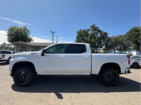Used 2021 Chevrolet Silverado 1500 RST image 4