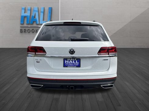 Certified 2023 Volkswagen Atlas SE w/ Panoramic Sunroof Package AWD/4WD image 5