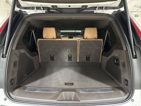 Used 2021 Cadillac Escalade ESV Sport image 25